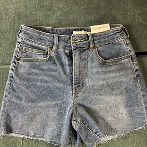 H&M High Waist cut off Denim Shorts